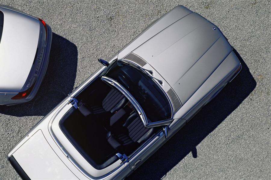 Mercedes-Benz SL-Class 2002 года  (фото 12 из 21)